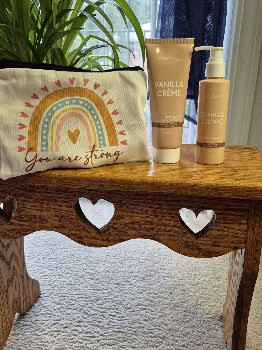 Vanilla Crème Women's Pre-Shave Scrub & Shave Oil With A Makeup Bag